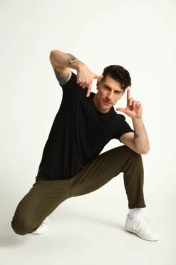 Slim Fit / Denkhaki™ Soldier (Olive) -The Perfect Jean Shop IMG 9381 f8885561 e4a8 4ab8 a120 d9e578e99829