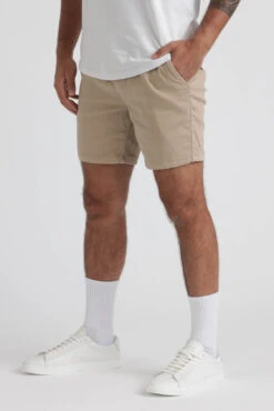 Everyday Comfort Shorts (Slim Fit) / Light Khaki